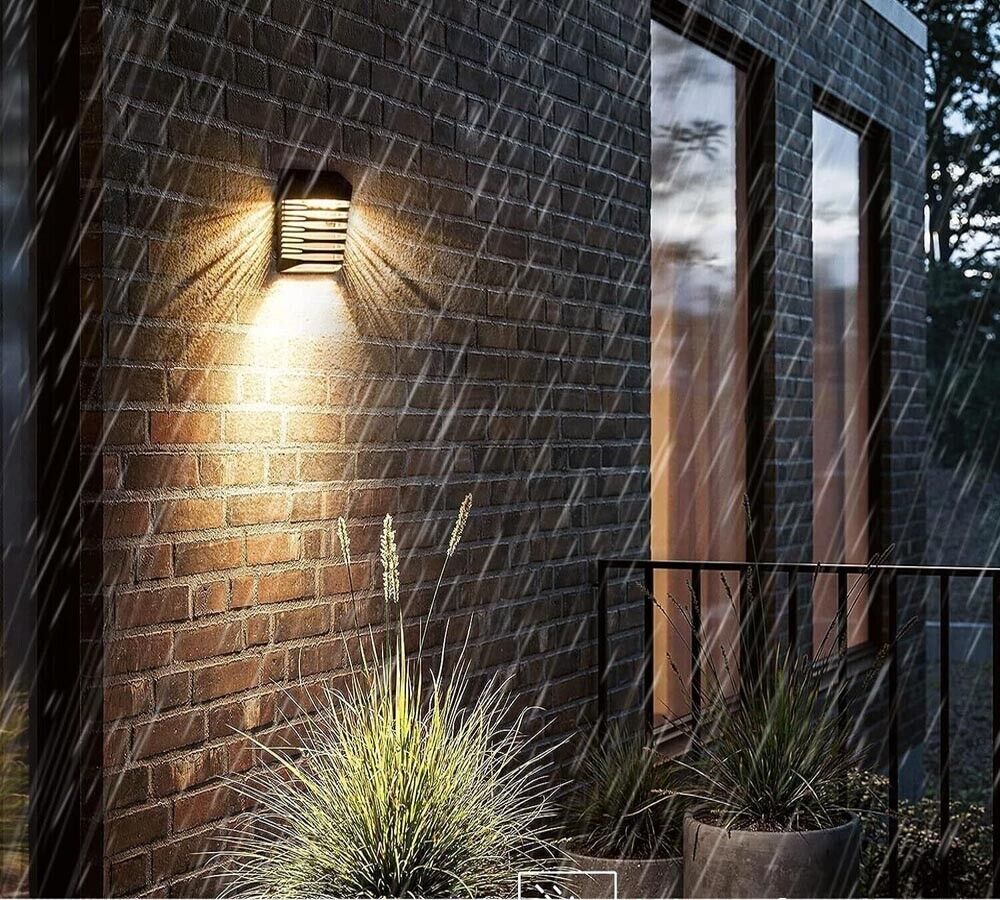 FARETTO LED PANNELLO SOLARE SENSORE CREPUSCOLARE APPLIQUE LUCE CALDA 3 W