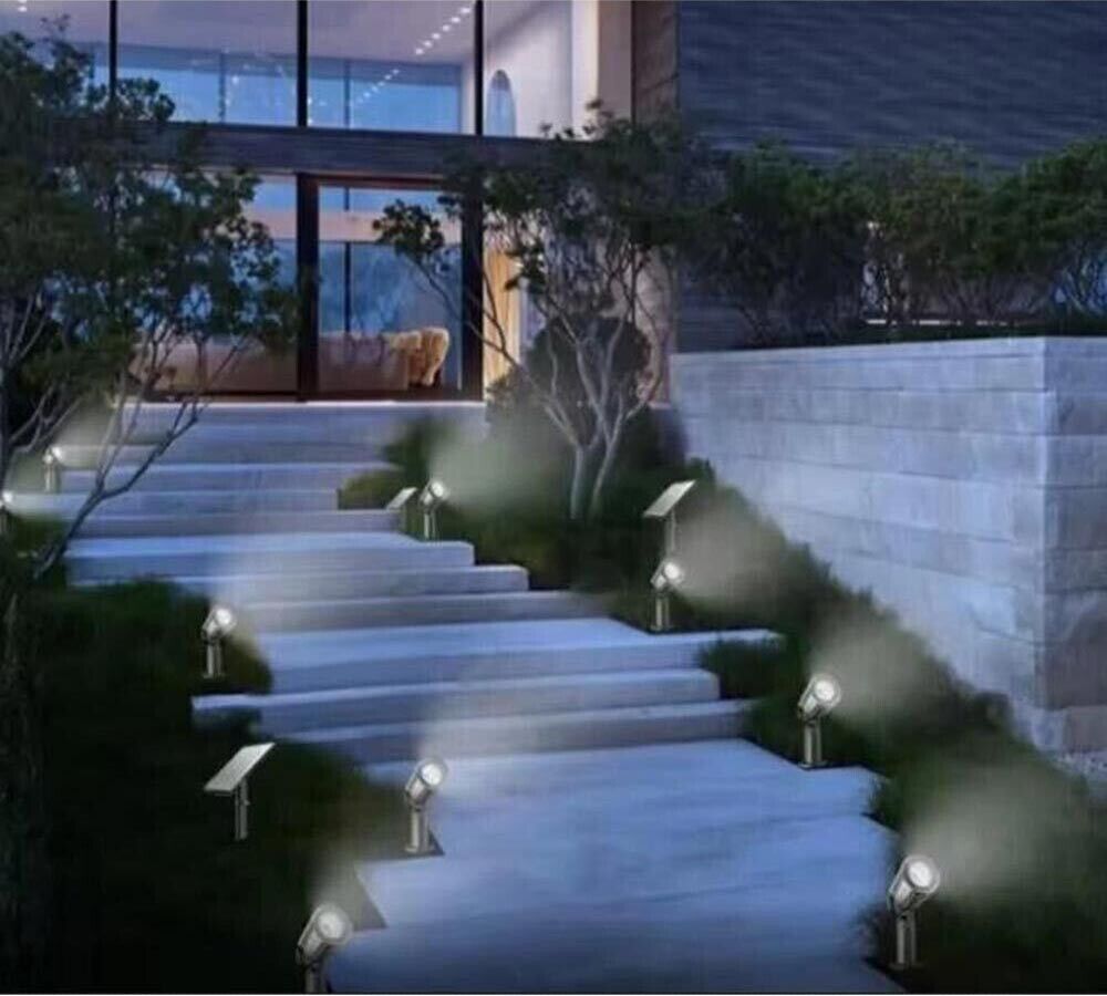 4 FARETTI LED LUCE CALDA FARETTO CON PANNELLO SOLARE PICCHETTO DA GIARDINO IP65