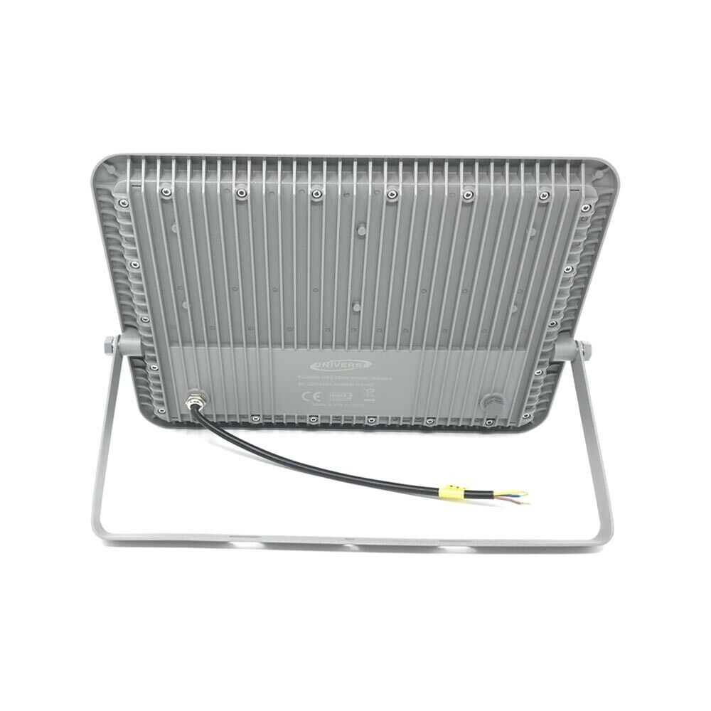 FARO LED 200 W LUCE BIANCA 6500K . PER INTERNO E ESTERNO IN METALLO IP65