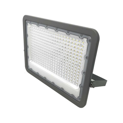FARO LED 200 W LUCE BIANCA 6500K . PER INTERNO E ESTERNO IN METALLO IP65