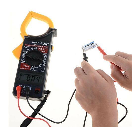 TESTER DIGITALE CON PINZA AMPEROMETRICA PER MISURAZIONI